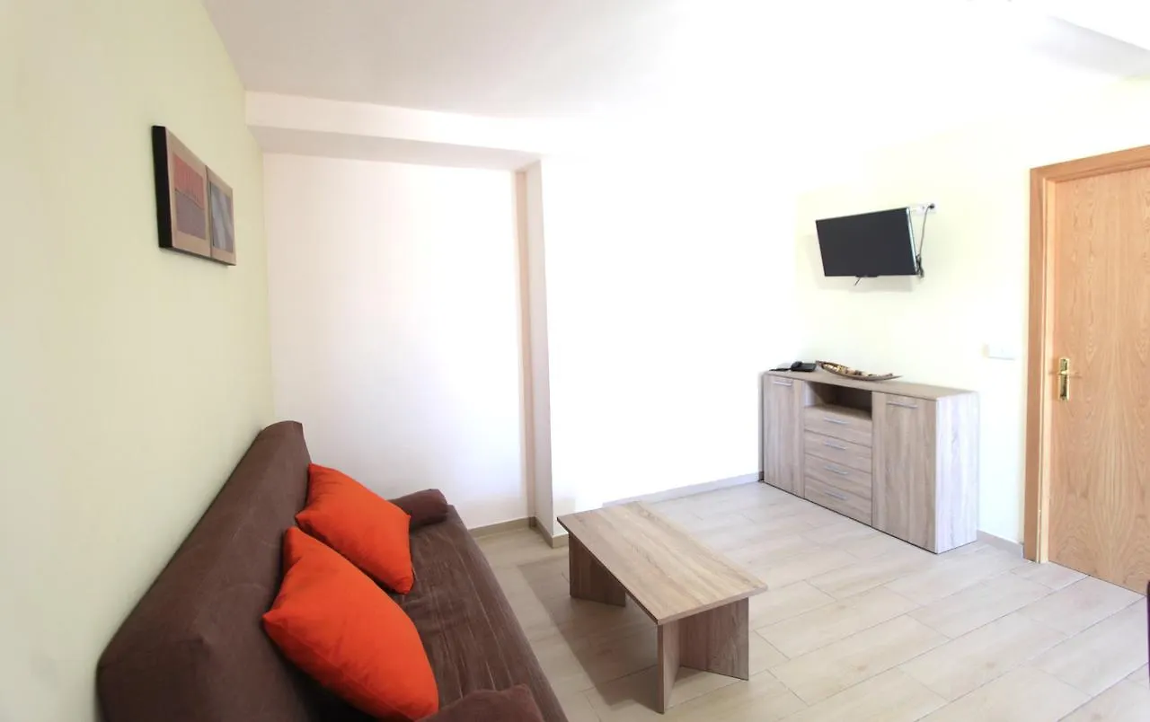 Apartamentos Giuliano Empuriabrava 3*,  Spanje