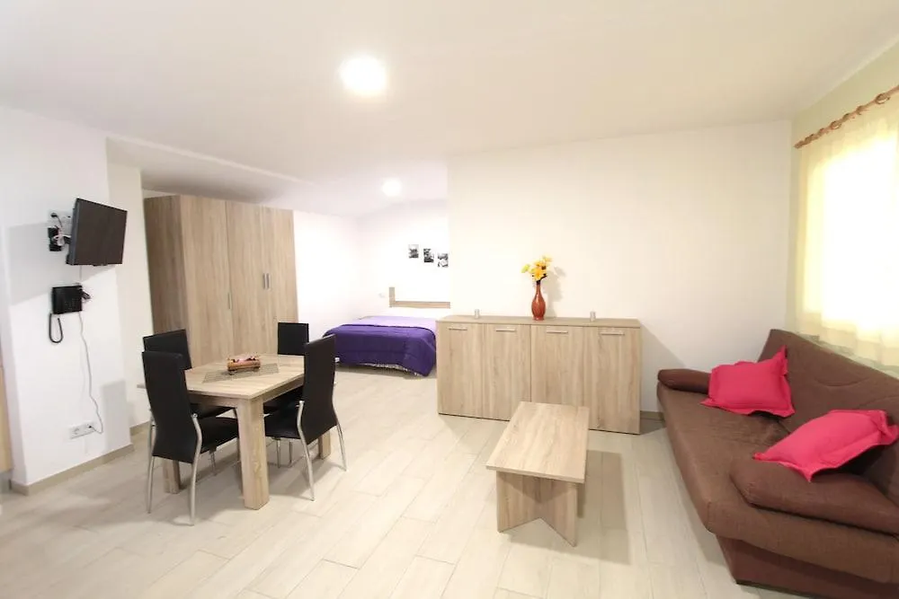 Apartamentos Giuliano Empuriabrava Hiszpania