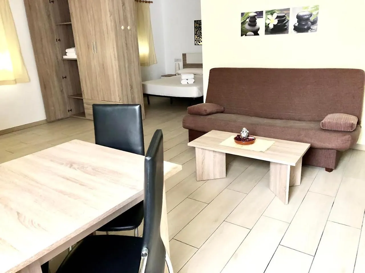 Apartamentos Giuliano Empuriabrava Hotel apartamentowy
