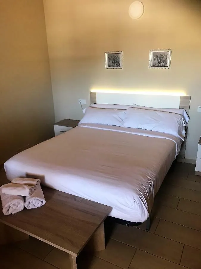 Apartamentos Giuliano Empuriabrava Hotel apartamentowy
